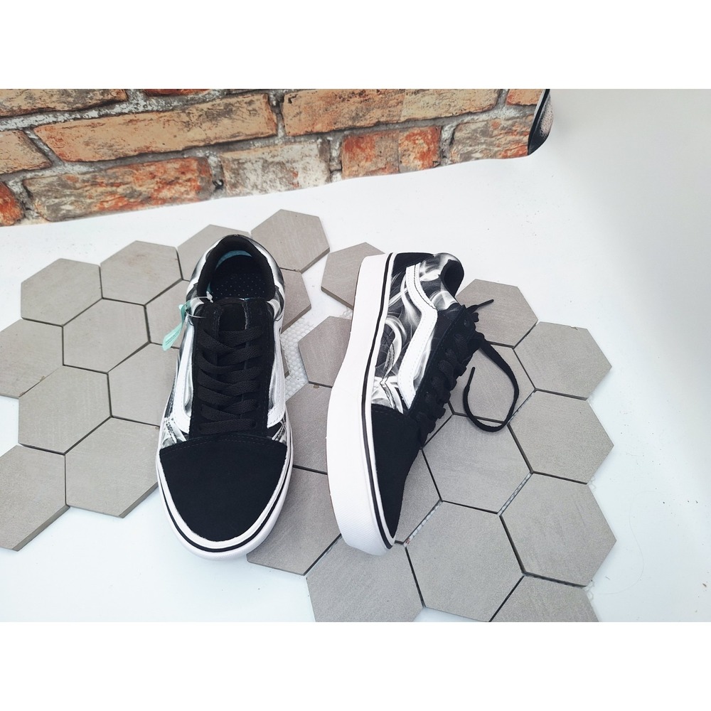 Women Sz 7 Vans Old School Comfy Cush Black White Swirl Sneakers VN0A5DYCBZW Knu - Picture 8 of 9